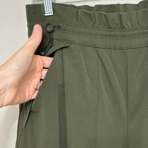 Athleta Trekkie High Rise Parachute Pants in Aspen Olive - Size 6 - Picture 6 of 9